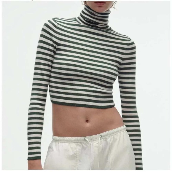 Zara Sweaters - Zara Womens Green White Striped Ribbed Turtleneck Long Sleeve Crop Top Small